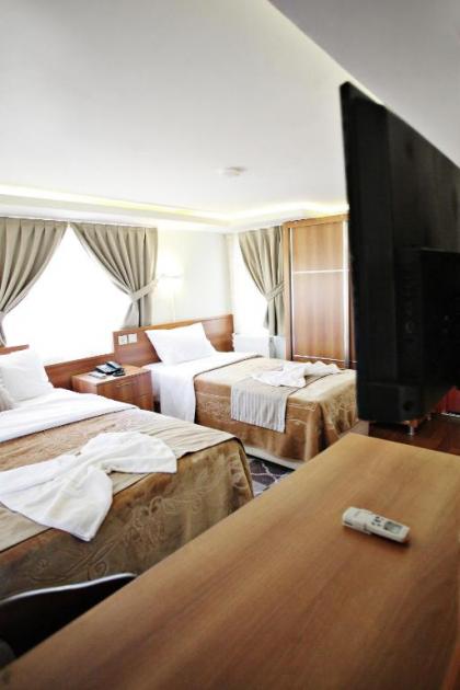Taksim Palace Hotel - image 14