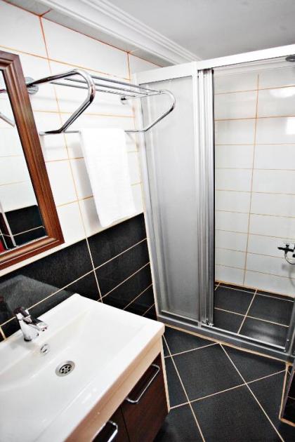 Taksim Palace Hotel - image 16