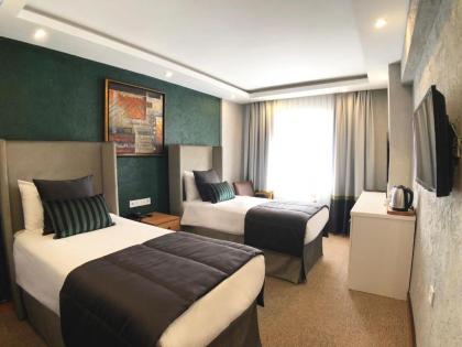 Hotel Carlton - image 10