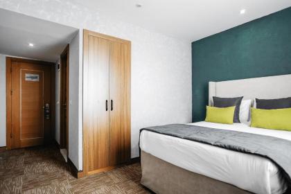 Hotel Carlton - image 11