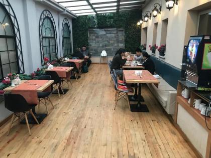 Aybar Hotel - image 10