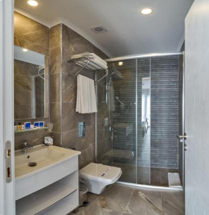 Inntel Hotel Istanbul - image 6