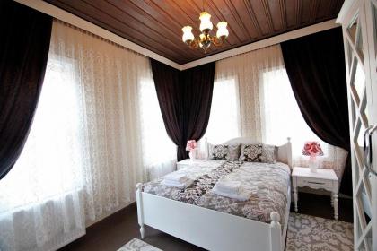 Kadıköy White House - image 1