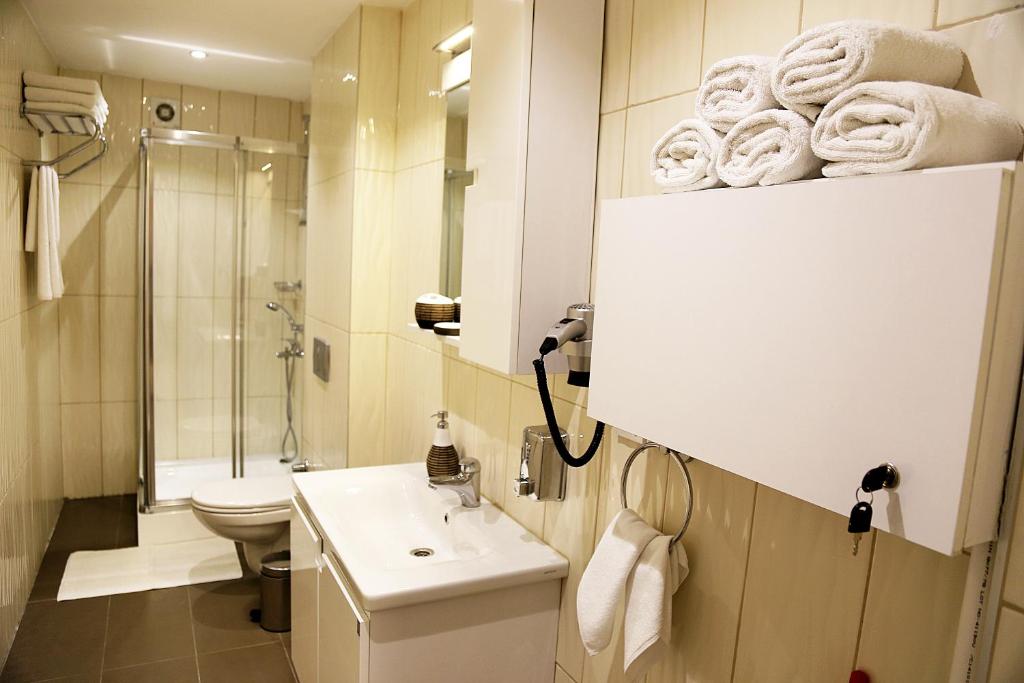 Canka Hotel - image 2