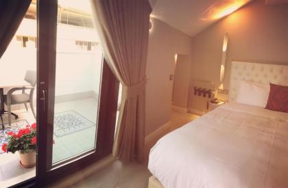 Barbera Hotel - image 2