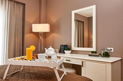 Renata Suites Boutique Hotel - image 14