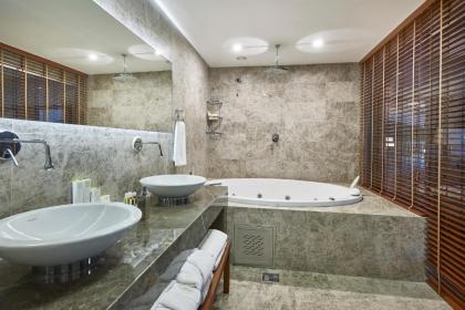 Renata Suites Boutique Hotel - image 6