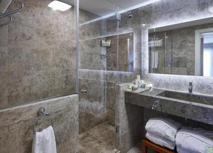 Renata Suites Boutique Hotel - image 7