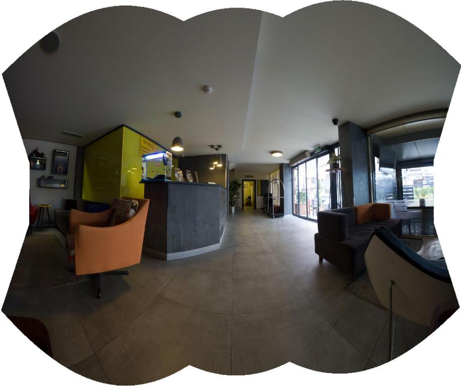 Sapko Airport Hotel - image 3