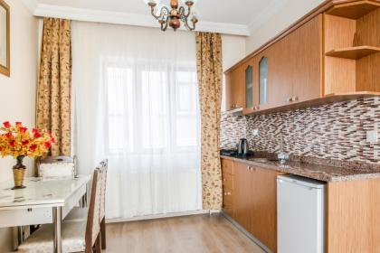 Camelot Apartment - image 15