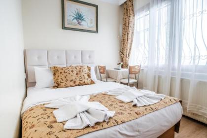 Camelot Apartment - image 17