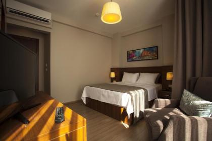 Cordis Hotel - image 10