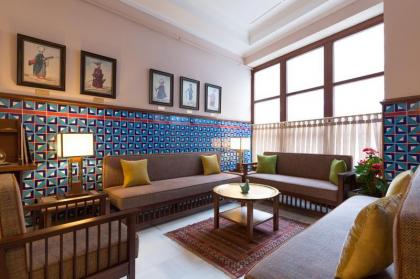 Lalahan Hotel - image 8
