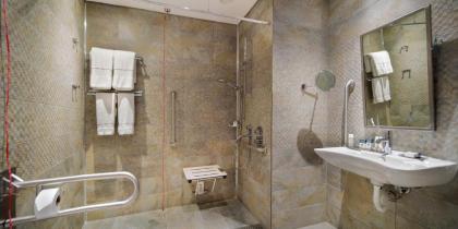 DoubleTree by Hilton Istanbul - Piyalepasa - image 11