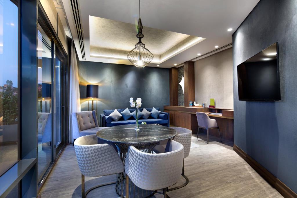 DoubleTree by Hilton Istanbul - Piyalepasa - image 6