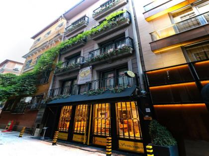 Sometimes Hotel Taksim - image 1