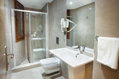 Blueway Hotel Residence - image 11