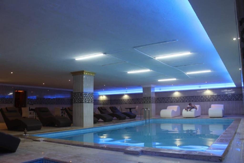 Alrazi Hotel - image 4