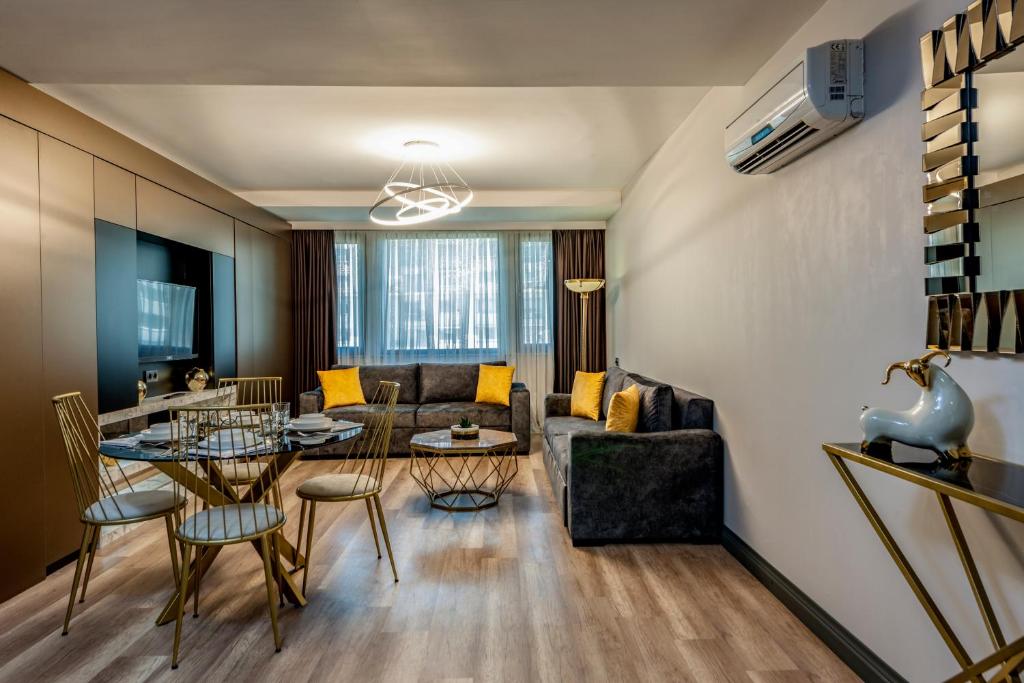 A Palace Suites - main image