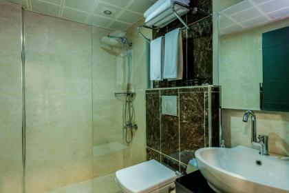 A Palace Suites - image 12