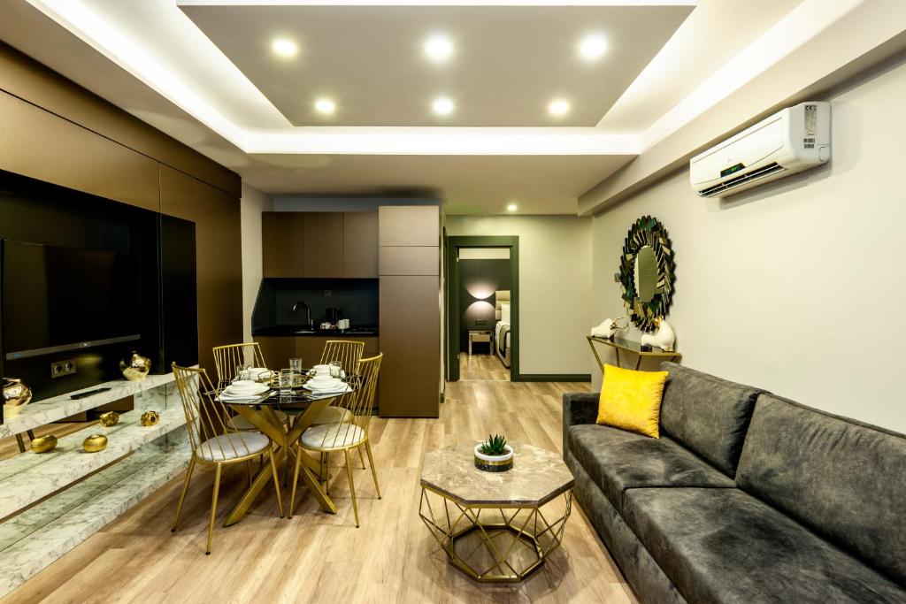 A Palace Suites - image 3