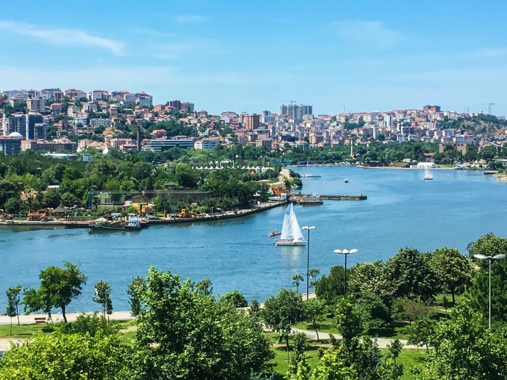 Terrace Suites Istanbul - image 4