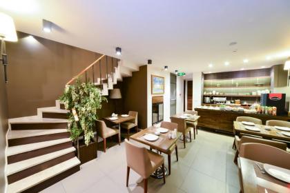 Hotel Le Maritime - image 2
