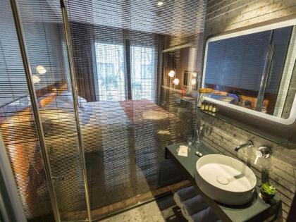 Lampa Design Hotel-Special Category - image 4