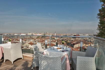 Marnas Hotels - image 11