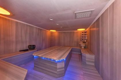 Marnas Hotels - image 18