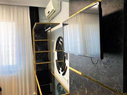 Orange Airport Hotel - image 10