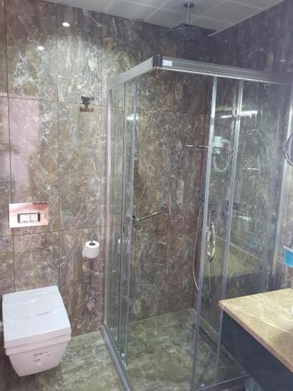 Perapolis Hotel - image 5