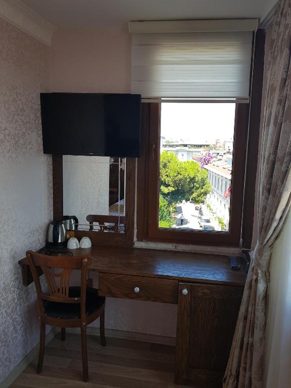 Perapolis Hotel - image 6