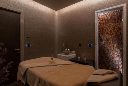 Radisson Blu Hotel Istanbul Atakoy - image 11