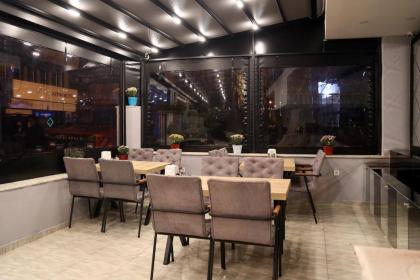 Paradise Airport Hotel - image 12