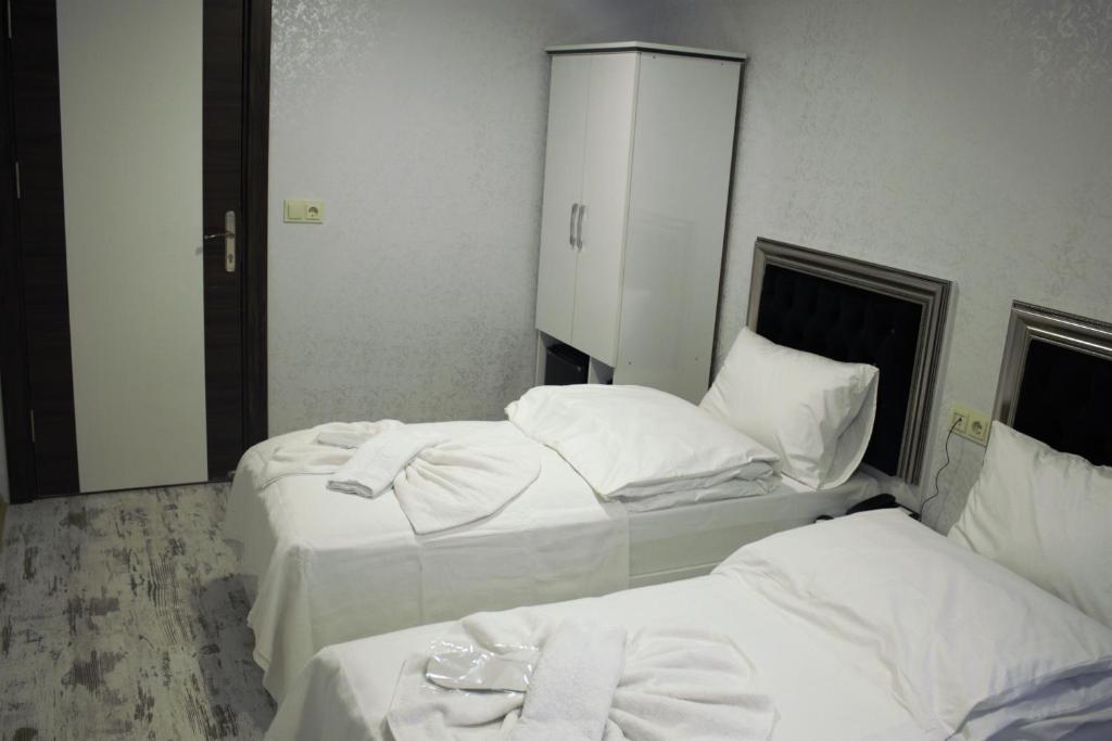 Paradise Airport Hotel - image 3