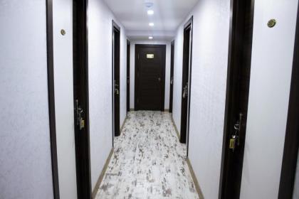 Paradise Airport Hotel - image 4