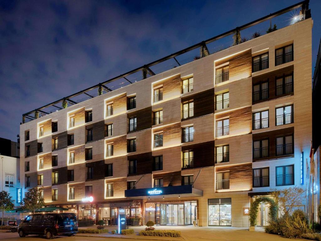 Novotel Istanbul Bosphorus - main image