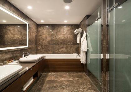 Sheraton Grand Istanbul Atasehir - image 9