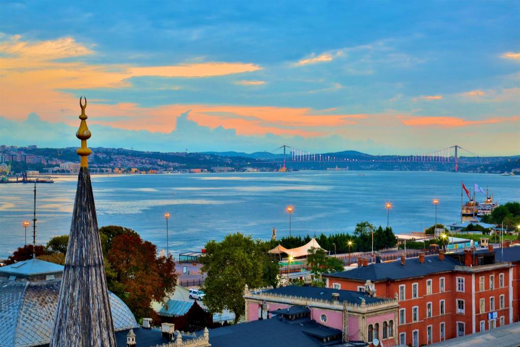 Glamour Hotel Istanbul Sirkeci - image 2