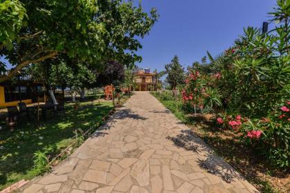 Agva Teras Garden Hotel & Bungalow - image 12