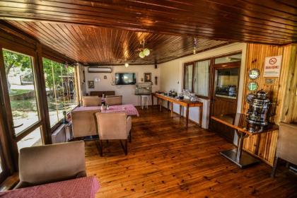 Agva Teras Garden Hotel & Bungalow - image 4