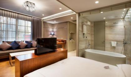 Fer Hotel - image 17
