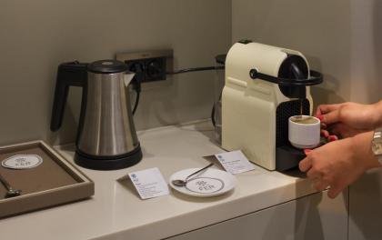 Fer Hotel - image 8