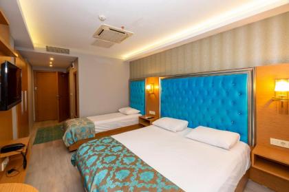 Grand Palace Hotel - image 14