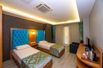 Grand Palace Hotel - image 15
