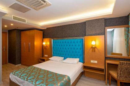 Grand Palace Hotel - image 8