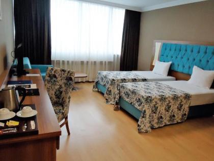 Golden Lounge Hotel - image 2