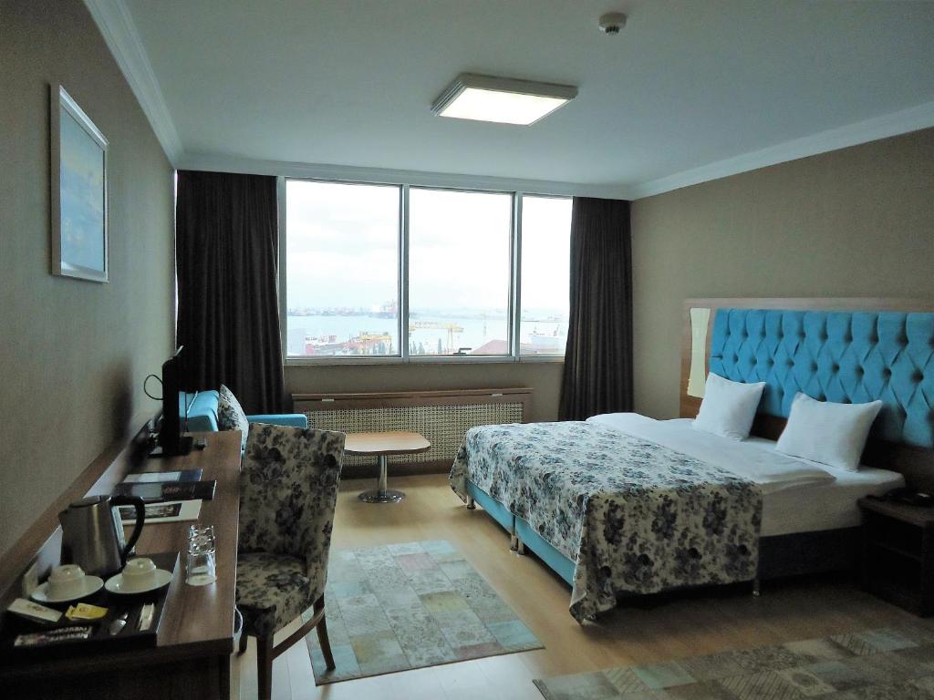 Golden Lounge Hotel - image 3