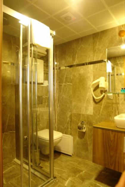 Istanbul River Hotel - image 10